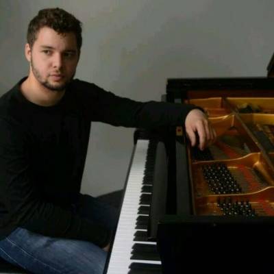 Klavierlehrer Ramon Gonzalez