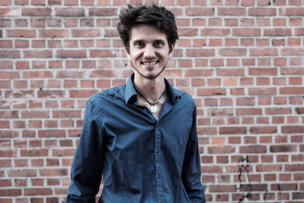 Musiklehrer Tim Schicker